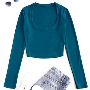 LONG SLEEVE CROP TOP